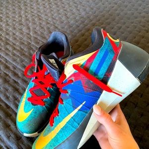 Nike hyperdunk low Beijing